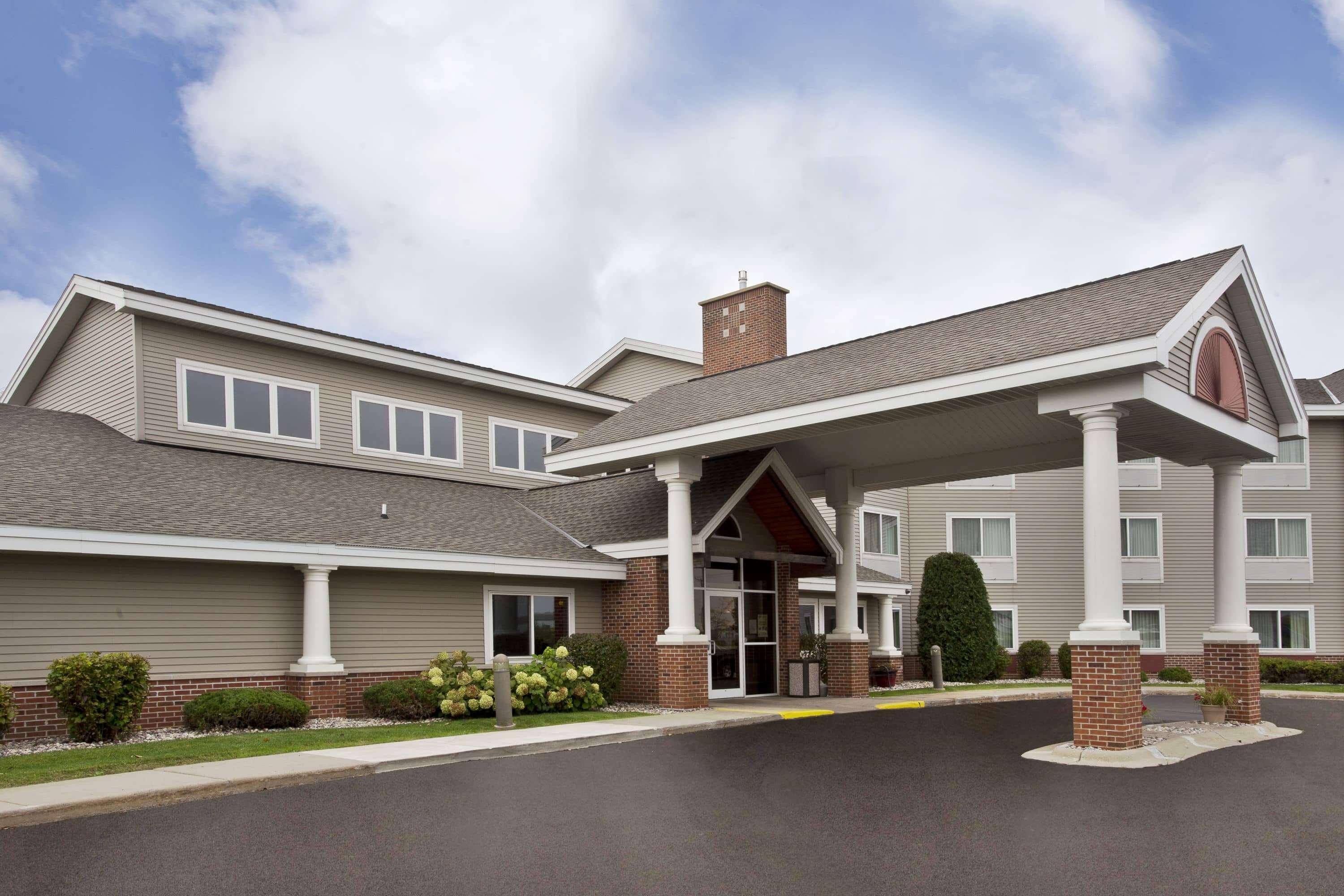 Americinn By Wyndham Beaver Dam Bagian luar foto