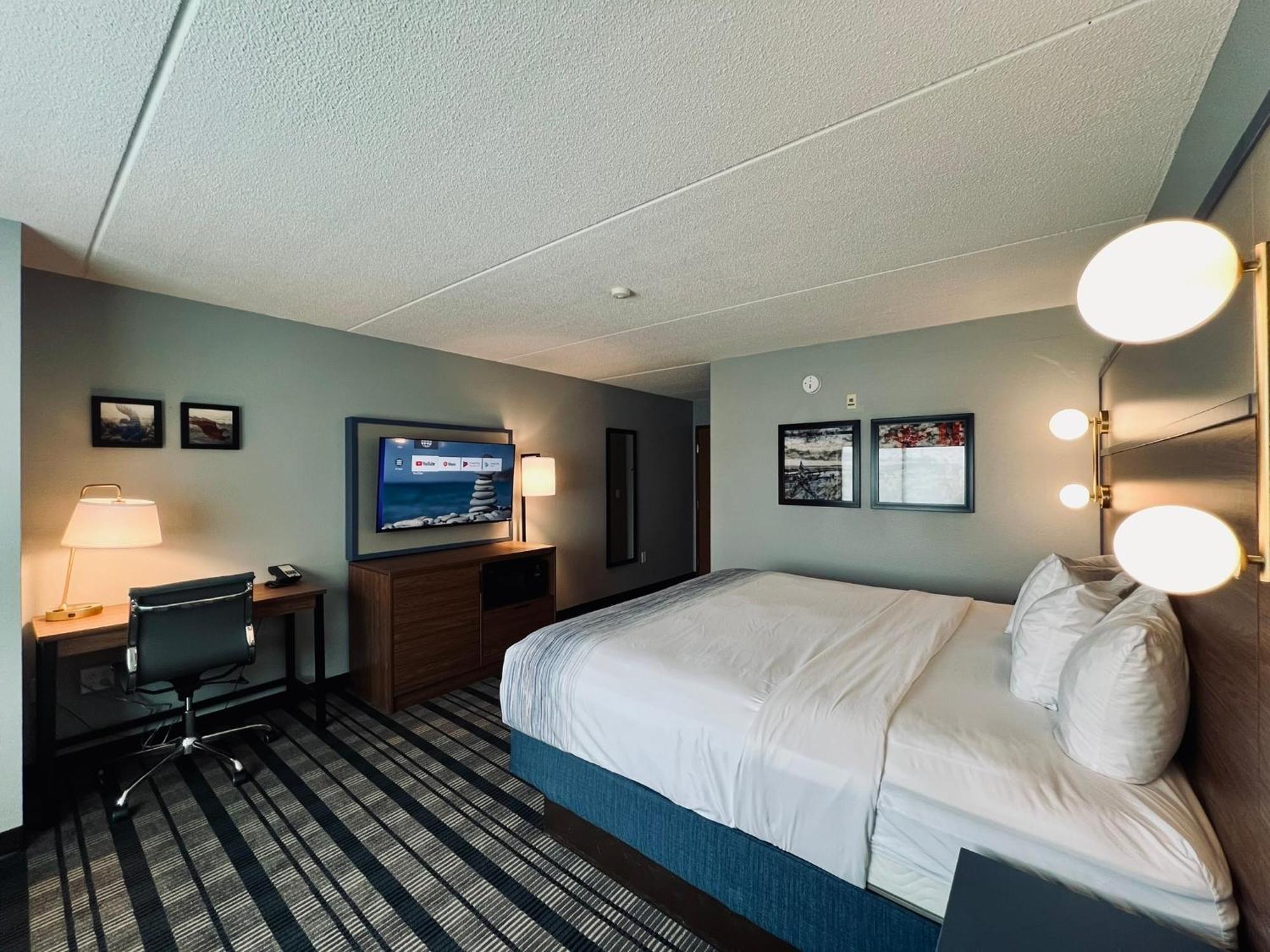 Americinn By Wyndham Beaver Dam Bagian luar foto