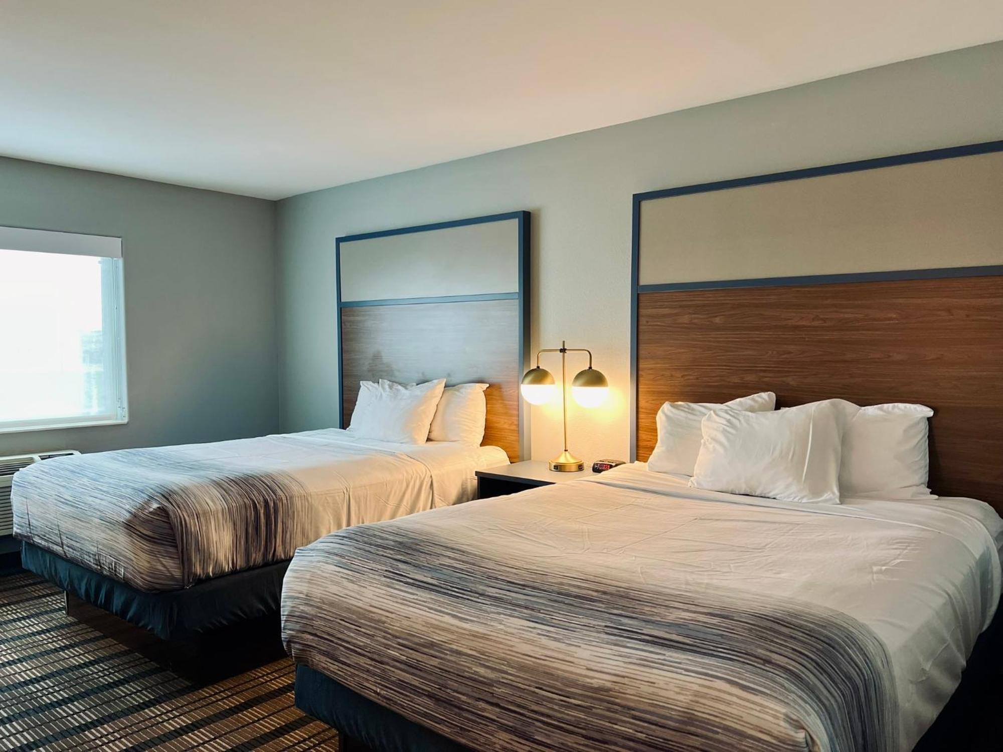 Americinn By Wyndham Beaver Dam Bagian luar foto