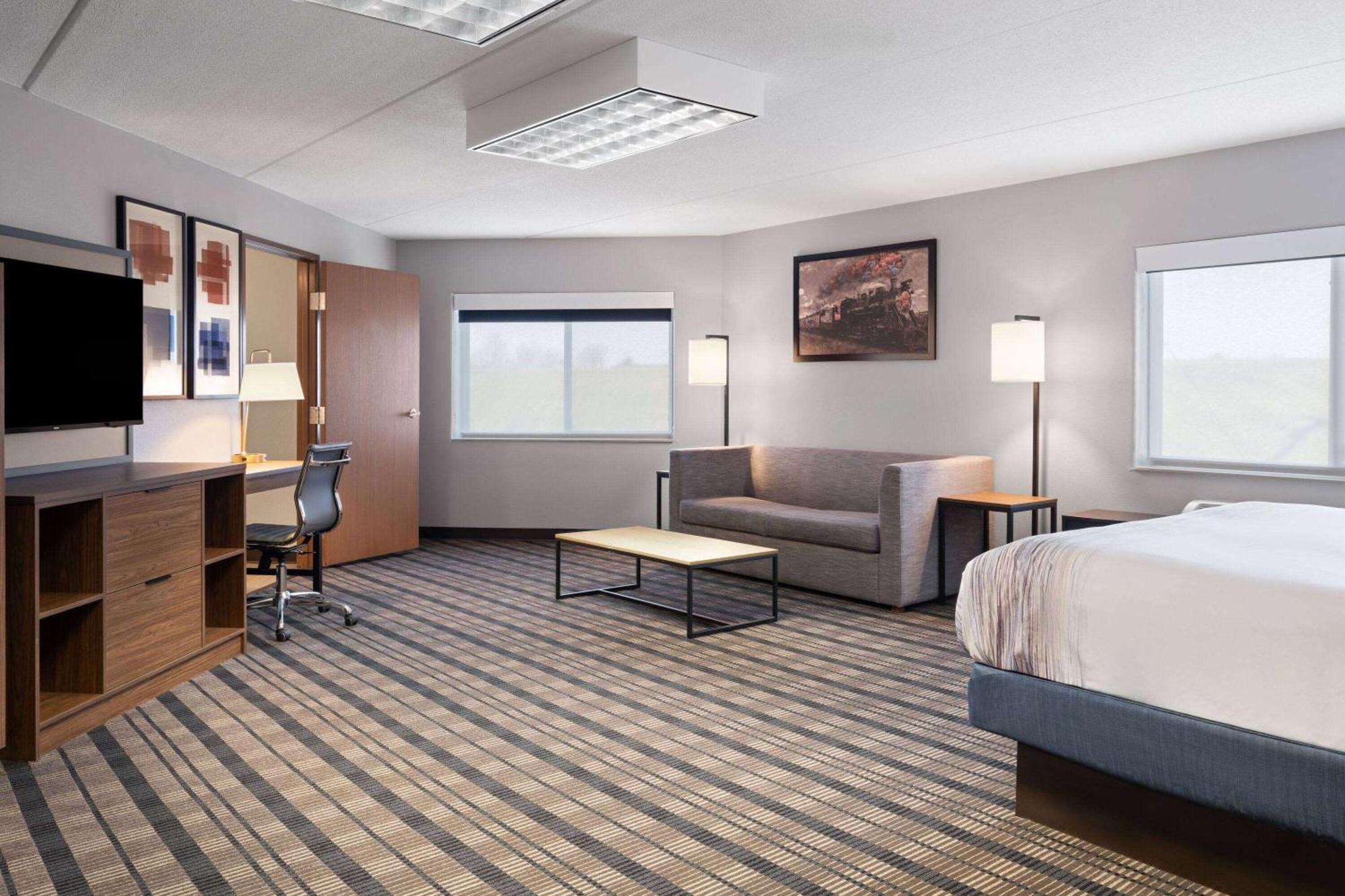 Americinn By Wyndham Beaver Dam Bagian luar foto