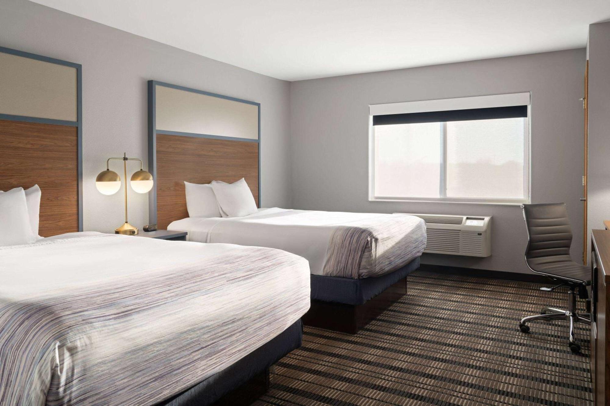 Americinn By Wyndham Beaver Dam Bagian luar foto